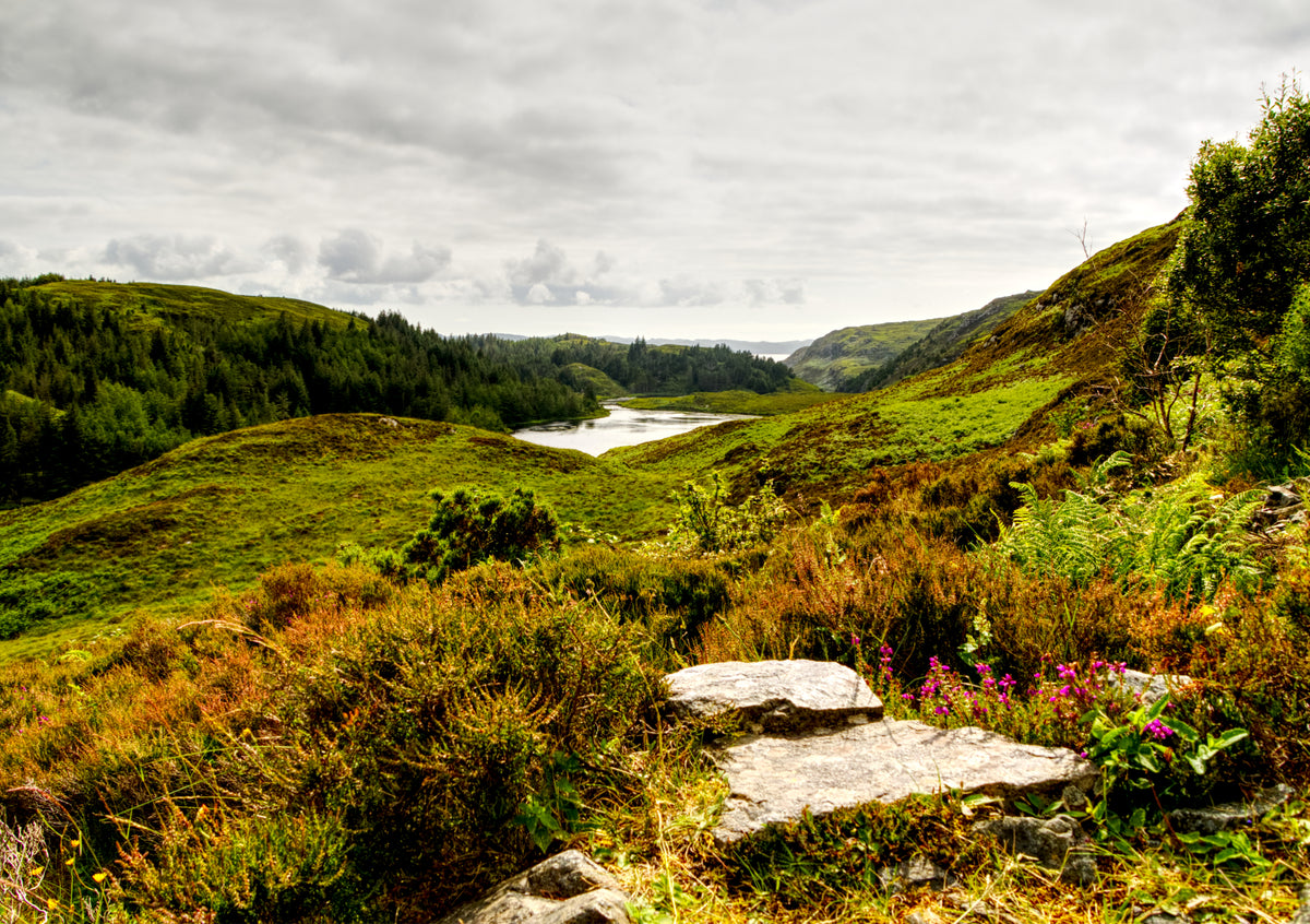 Fine Art Print der Highlands in Schottland mit Blick auf Loch Duart More entlang des North Coast 500